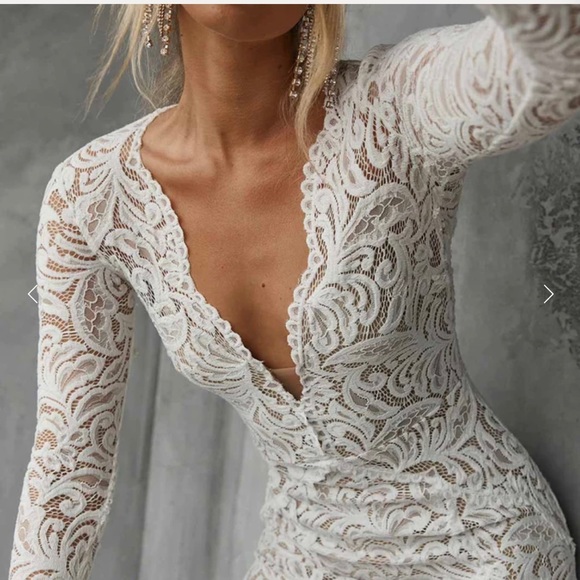 Enchanting Lace Dress for Formal Occasions by Grace & Glamour